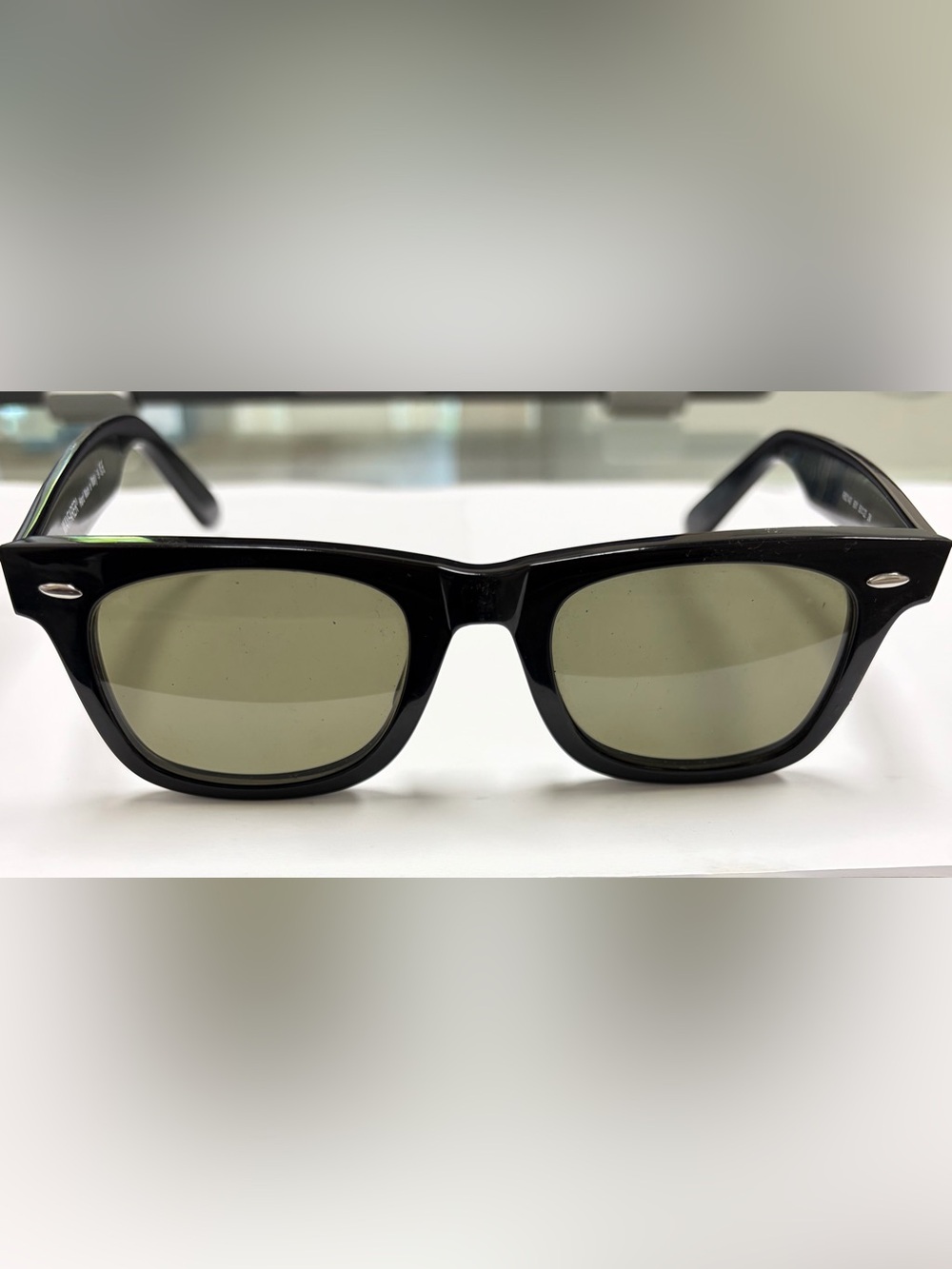 Ray-Ban Wayfarer Sunglasses